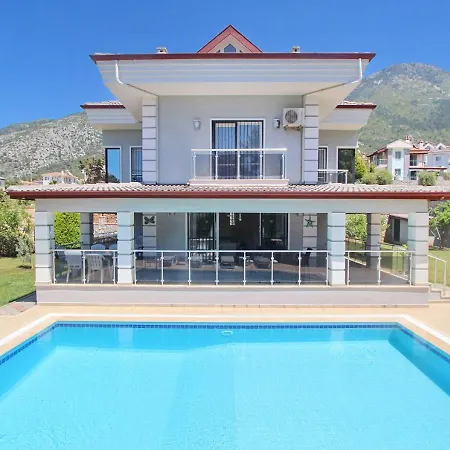 Demie Villa Villa *