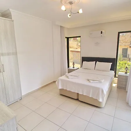 Demie Villa